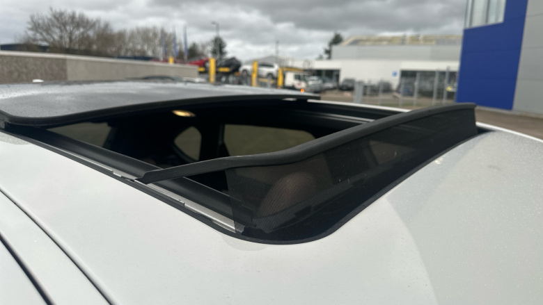 BMW 2 Series 225xe M Sport 5dr Auto Hatchback